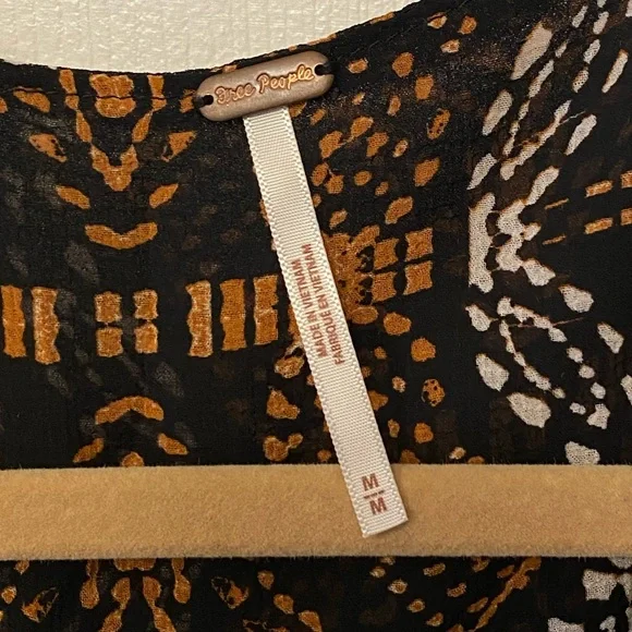 Free People Lele Printed Blouse Size Medium. 🧡🤍🖤 only worn once - Picture 6 of 9